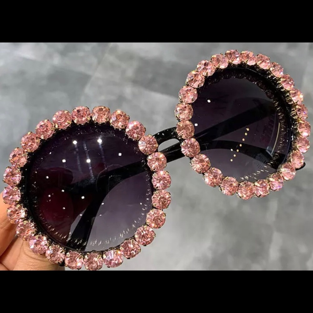 Sunglasses - Picture 4 of 7